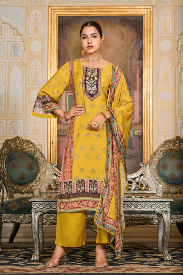Handcrafted Muslin Festival Suit Set for Women Elegant Ethnic Wear for Celebrations & Special Occasions - Nakh Clothing