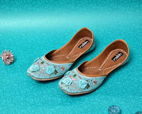 Women's Ethnic Traditional Jutti | Handcrafted Punjabi Footwear | Multi-Color Variants - Flat Mojari for Casual & Festive Wear - Nakh Clothing