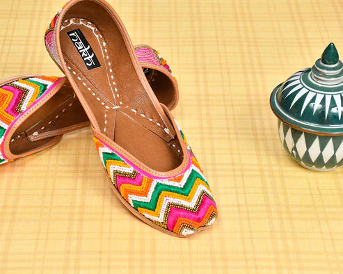 Women's Ethnic Traditional Jutti | Handcrafted Punjabi Footwear | Multi-Color Variants - Flat Mojari for Casual & Festive Wear - Nakh Clothing