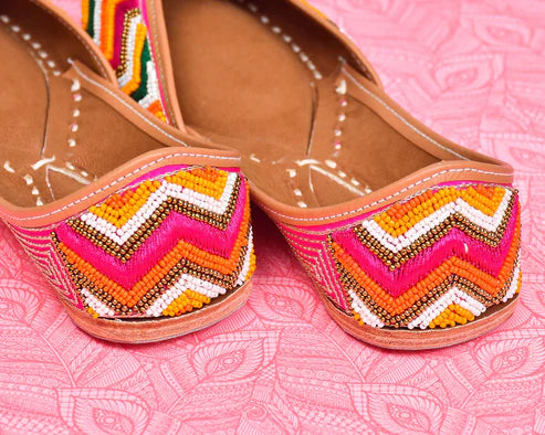 Women's Ethnic Traditional Jutti | Handcrafted Punjabi Footwear | Multi-Color Variants - Flat Mojari for Casual & Festive Wear - Nakh Clothing