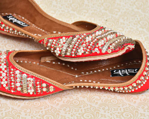 Women's Ethnic Traditional Jutti | Handcrafted Punjabi Footwear | Multi-Color Variants - Flat Mojari for Casual & Festive Wear - Nakh Clothing