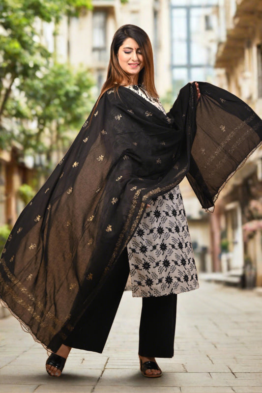 Women Cotton Printed Straight Stitched Suit And Palazzo Set (White & Black) - Nakh Clothing