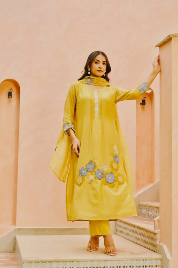 Mul Chanderi Suit Set - Elegant & Comfortable Ethnic Wear - Nakh Clothing