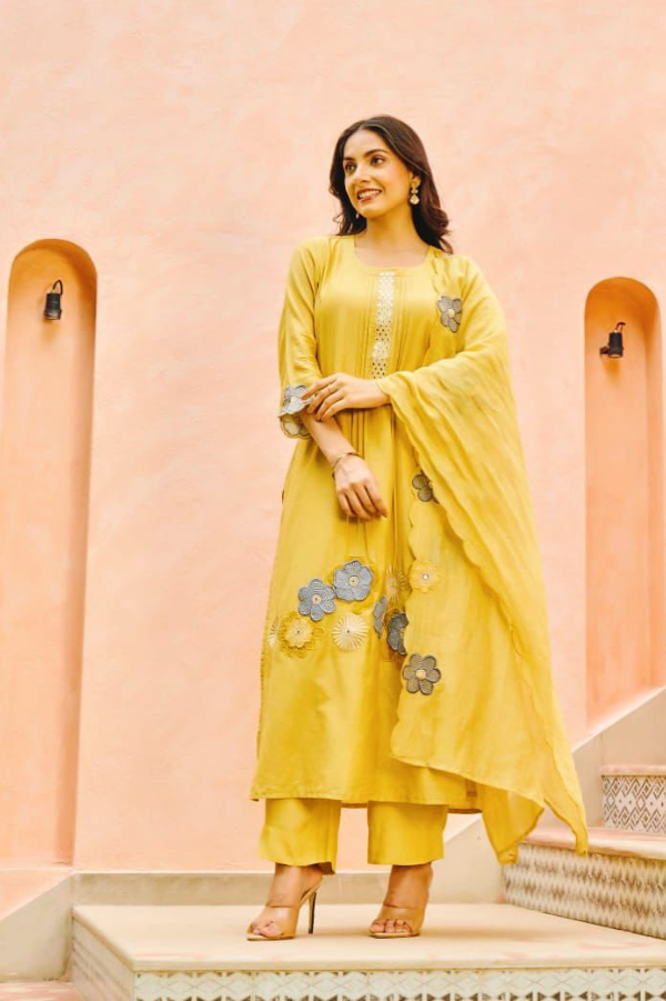 Mul Chanderi Suit Set - Elegant & Comfortable Ethnic Wear - Nakh Clothing