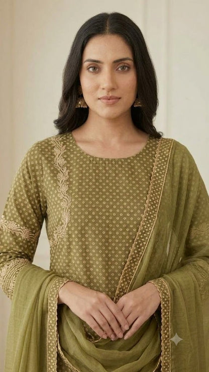 Women's Natural Crepe Dot Print Kurta Patiala Set with Embroidered Detail