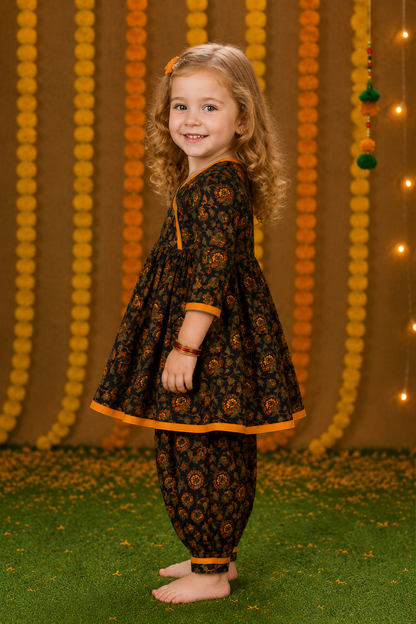 Girls Black Cotton Printed Kurta with Afgani Pants