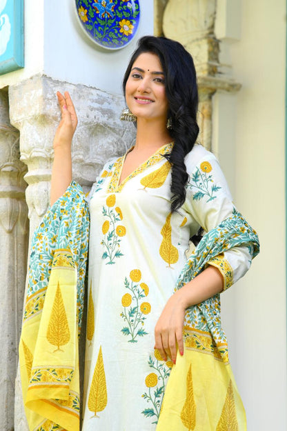 Elegant Pure Yellow and White Cotton Suit Sets - Indo Lady Collection - Nakh Clothing