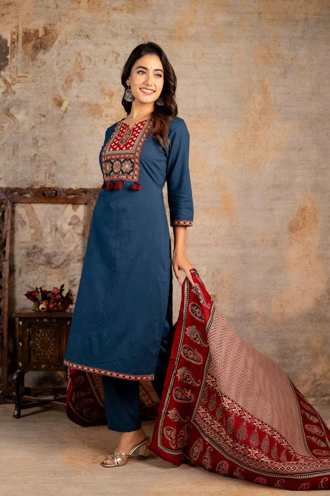 Women Indigo Blue Cotton Applique Round Neck Straight Kurta Pant and Dupatta Set