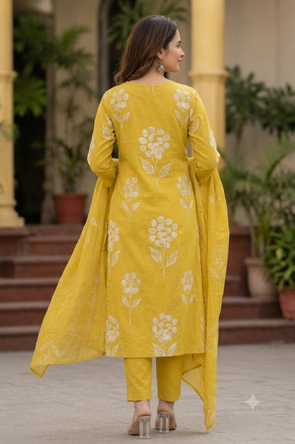 Mustard Yellow Floral Kurta Pant Set with Dupatta – Soft Chanderi Fabric
