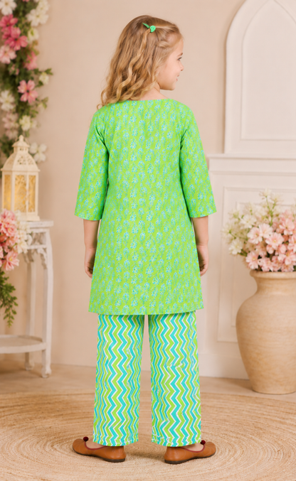 "Green Floral Kurti with Zigzag Print Pants – Girls Co-ord Set"