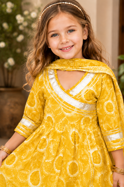 Girls Cotton Printed Kurti, Dhoti Pants & Dupatta Set
