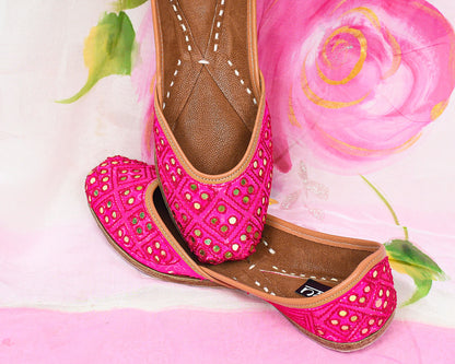 Punjabi Juttis