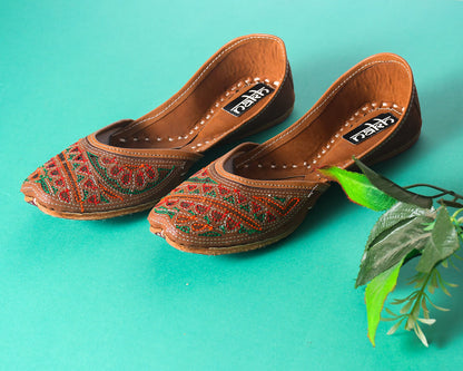 Punjabi Juttis