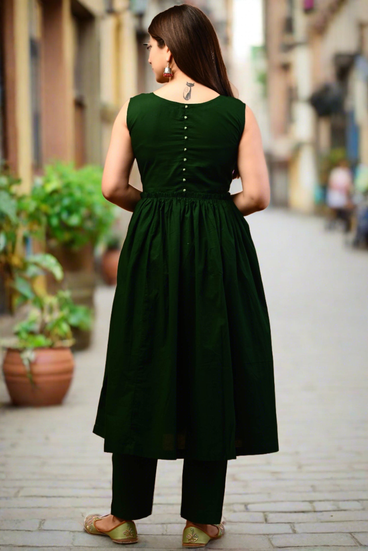 Women Green Anarkali Embroidered Kurta and Pant Set - Nakh Clothing
