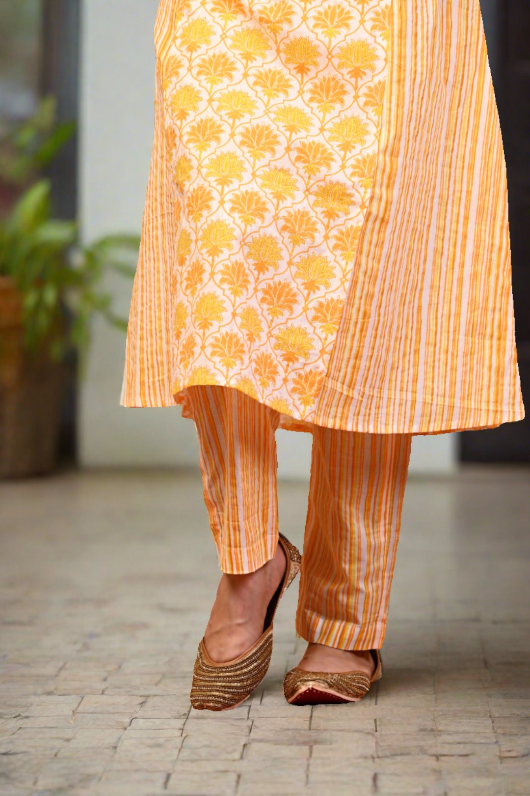 Women Yellow Floral Printed Pure Cotton Kurta Set